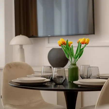 Piekny Apartament Dla 8 Osob Polozony 500 M Od Wroclawskiego Rynku By Renters דירה ורוצלב
